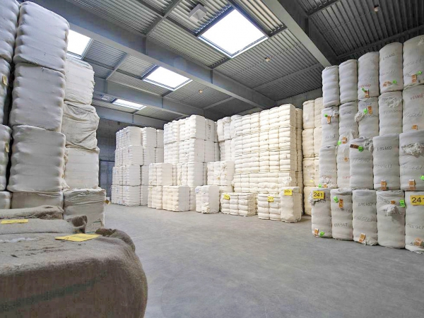 新疆阿克苏云仓