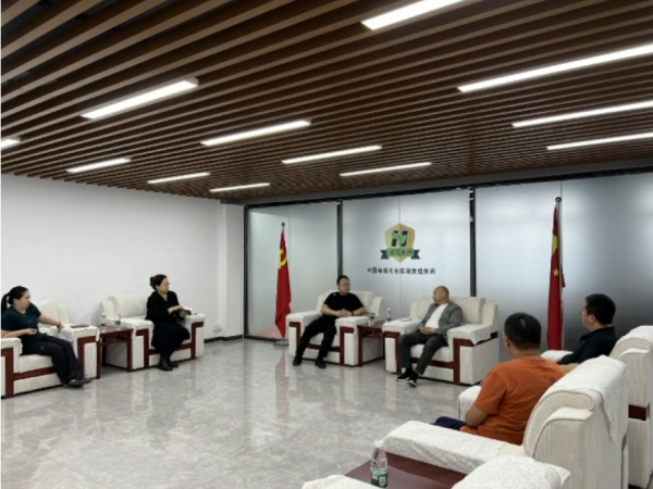 四平市铁西区副书记参观高明海元物流商城